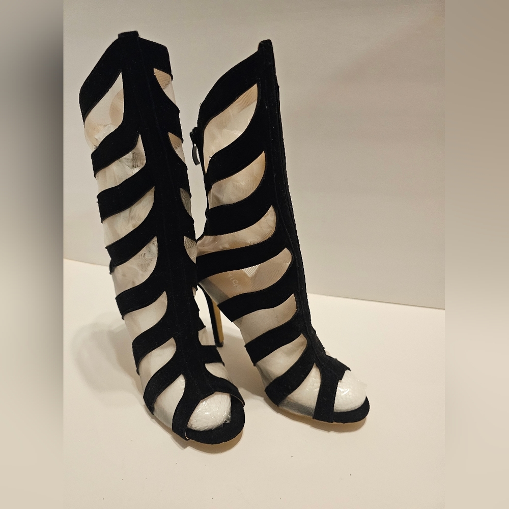 Shoes - Picture 7 of 16
